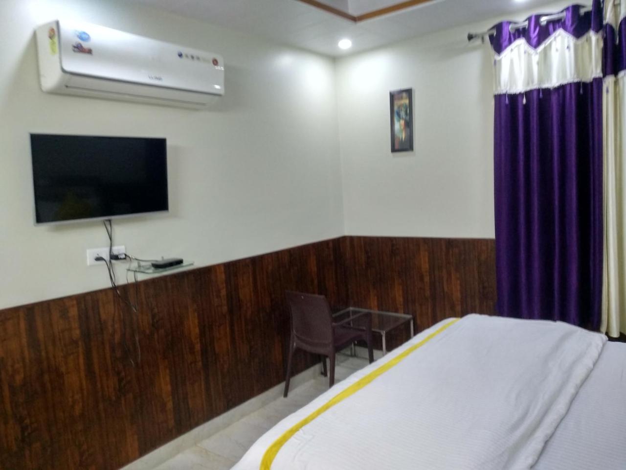 Hotel Rb Palace Dhaulpur Экстерьер фото