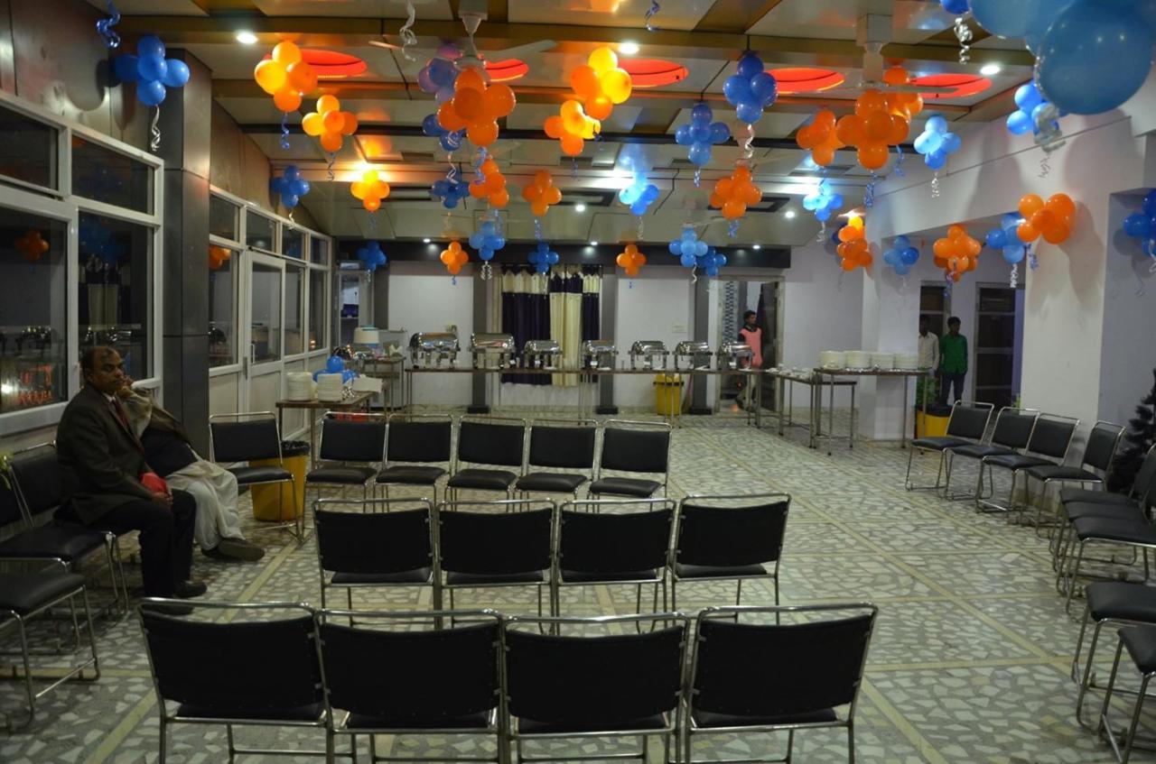 Hotel Rb Palace Dhaulpur Экстерьер фото